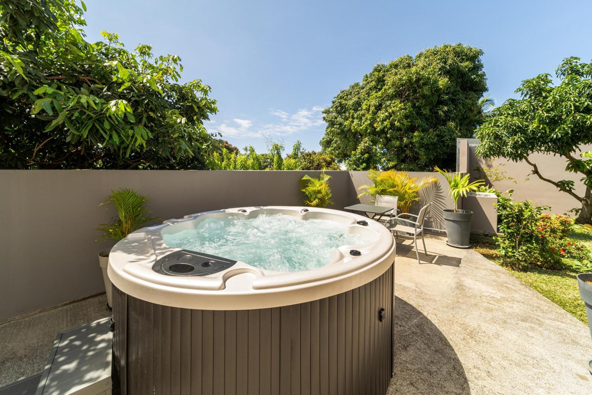 Villa Et Grand Jacuzzi Six Personnes, En Pleine Nature Saint-Joseph Eksteriør bilde